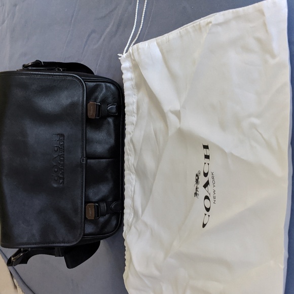 Men's Coach Hand bag - Picture 3 of 3